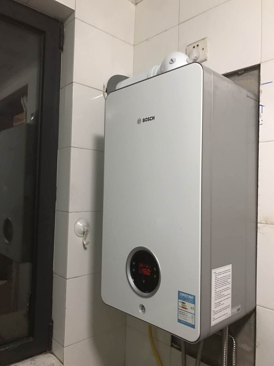 博世壁挂炉能代替热水器
